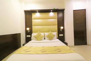 Pathway KDSON at Airport - 2