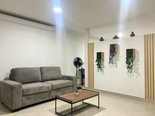 Comfortable and equipped apartment 5 minutes from the 70 Laureles - 2