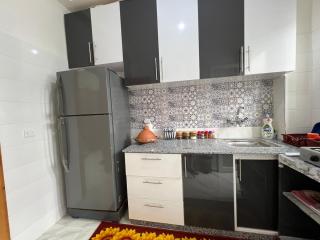 Spacious 3BR Apartment Near Akdital - 3
