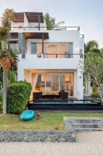 The hideaway beach front villas - 9