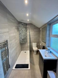 Modern Apartment in the heart of Guildford - 6