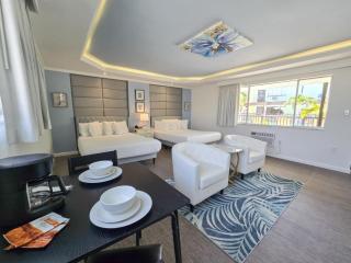 Island House Resort Hotel - 0