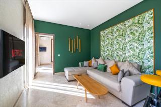 Charming 1-BR with Terrace, IPTV & Private Parking-City Center - 5