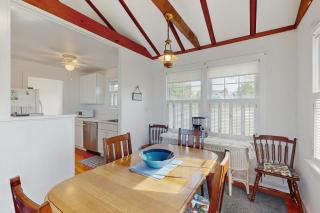 North Fork Waterfront Gem - 3