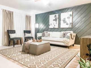 Serene Private Two Bedroom Townhouse in East TLH - 8