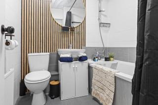 Stylish Greater Manchester home - 5
