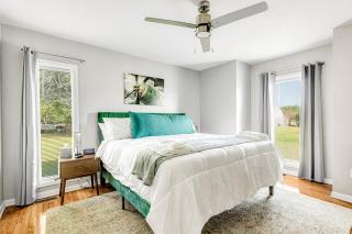 The Modern Mile High! Aviator's Lookout in Quinton! - 3