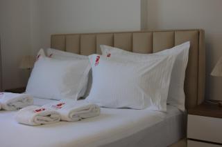 Matisse No7 - One Bedroom Apartment With Balcony - 2