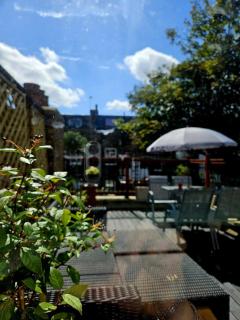 Beautiful Victorian in Fulham, 3BRs, 2Bth, Garden - 6