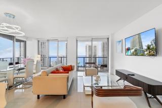 Resort-Style Living with Direct Ocean Views - 3BR Beauty - 4