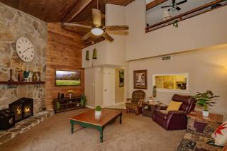 Smoky Mountains Retreat - 9