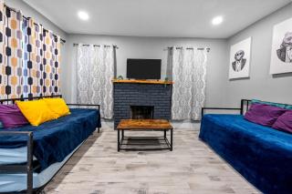 Heights Charm Cozy & Group Stay - Sleeps10 - 5