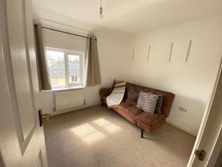 Top floor room in Swansea - 4