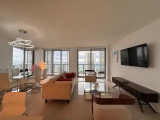 Beachwalk Resort - Waterfront huge 3-Bedroom apartment with direct ocean-view! - 3