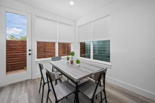 Stunning TownHome in Houston - 1