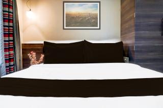 Hotel O Tejas Inn - 1