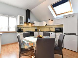 Gîte convivial avec terrasse abritée, 3 chambres, cuisine équipée, espace détente, proche autoroutes et pistes cyclables. - FR-1-744-6 - 5