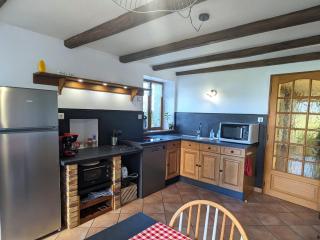 Gîte familial calme avec jardin, wifi et équipements bébé, animaux acceptés - FR-1-584-92 - 3