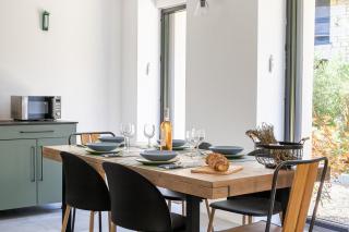 Stylish Troglodyte Home - 1
