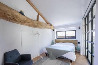 Grande maison contemporaine 160 m2 et son jardin privatif de 700 m2 - logement entier - 2