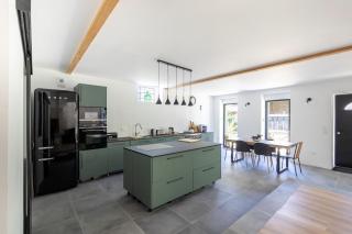 Stylish Troglodyte Home - 6