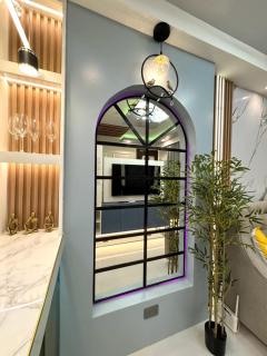 High Rise, Stylish & Cozy Family Suite - 9