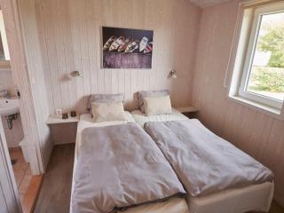 4 star holiday home in FRIEDRICHKOOG - Friedrichskoog-Spitze - 3