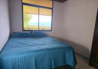 Spacious Home with Balcony Views & Fast Wi-Fi - 3