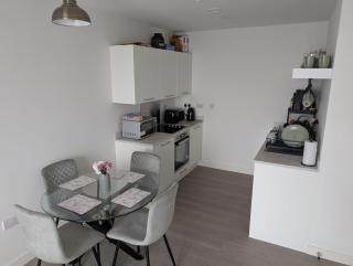 Modern, cosy and well-located! - 1