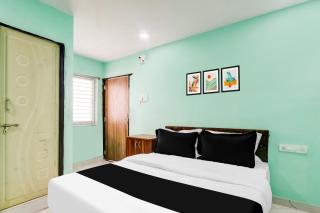 Hotel O Green Light Inn - 2
