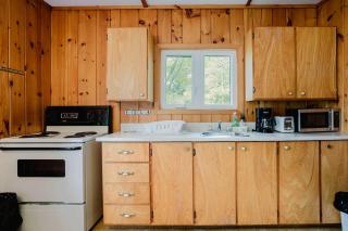 2-Bedroom Cottage #2 - Sand Bay - 5