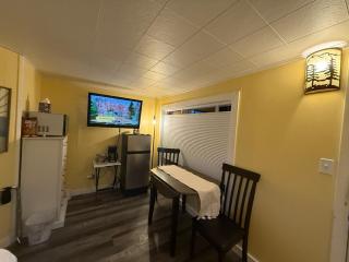 Eddys Motel - 2