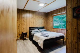 2-Bedroom Cottage #11 - Sand Bay - 2