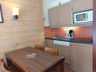 Studio 4 pers. ski aux pieds avec balcon ensoleillé - FR-1-346-586 - 7