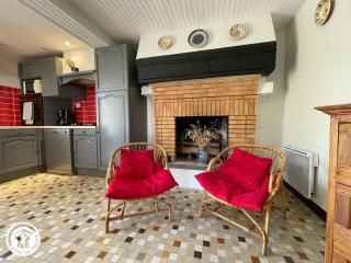 Gîte en cité médiévale de Vouvant avec parking privatif, 4 chambres - FR-1-426-590 - 4