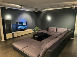 Luxus 4 Zimmer Apartment 3 Schlafzimmer und großer Wohnbereich mit Balkon - 6