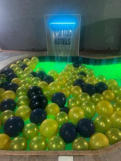 Ovation Hotels - 7
