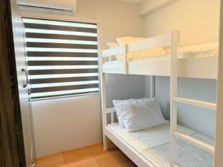 Resort-style 3BR getaway in Sanremo Oasis! - 2