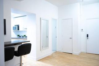 - 2 - Private Balcon Downtown Quebec - 6