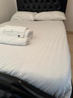 The white cottage - 2