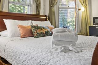 Tranquil Retreat amidst Clifton & Crescent Hill's Vibrant Energy - 9