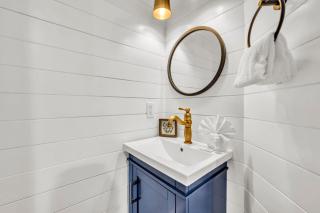 Destin Harbor Haven canal views, sleeps 8, pet friendly, near beach - 7