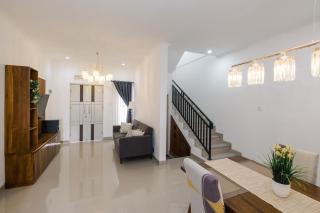 Villa Three Eight - 3BR Cozy Stay with Rooftop - 1