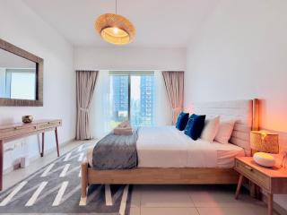 Modern City Escape Gate Towers Al Reem - 9
