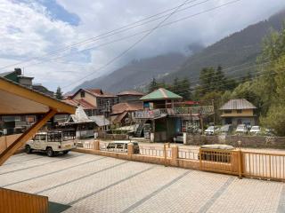 Mountain Paradise - 2