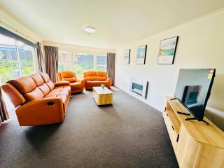 Spacious Comfoty 3 Bedrooms house in Chartwell - 9