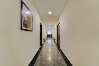 RG SUITES Formerly RAJ RESIDENCY Near US EMBASSY & APOLLO HOSPITAL - 9