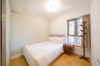 Modern 2BR 1 Living Room Suite Near Xujiahui Metro - 8