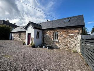 The Old House at Belfield - 8