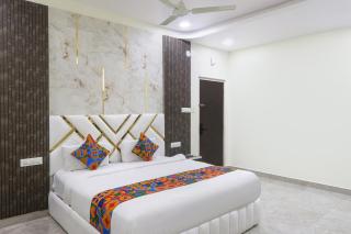 FabHotel Sky Land - 1